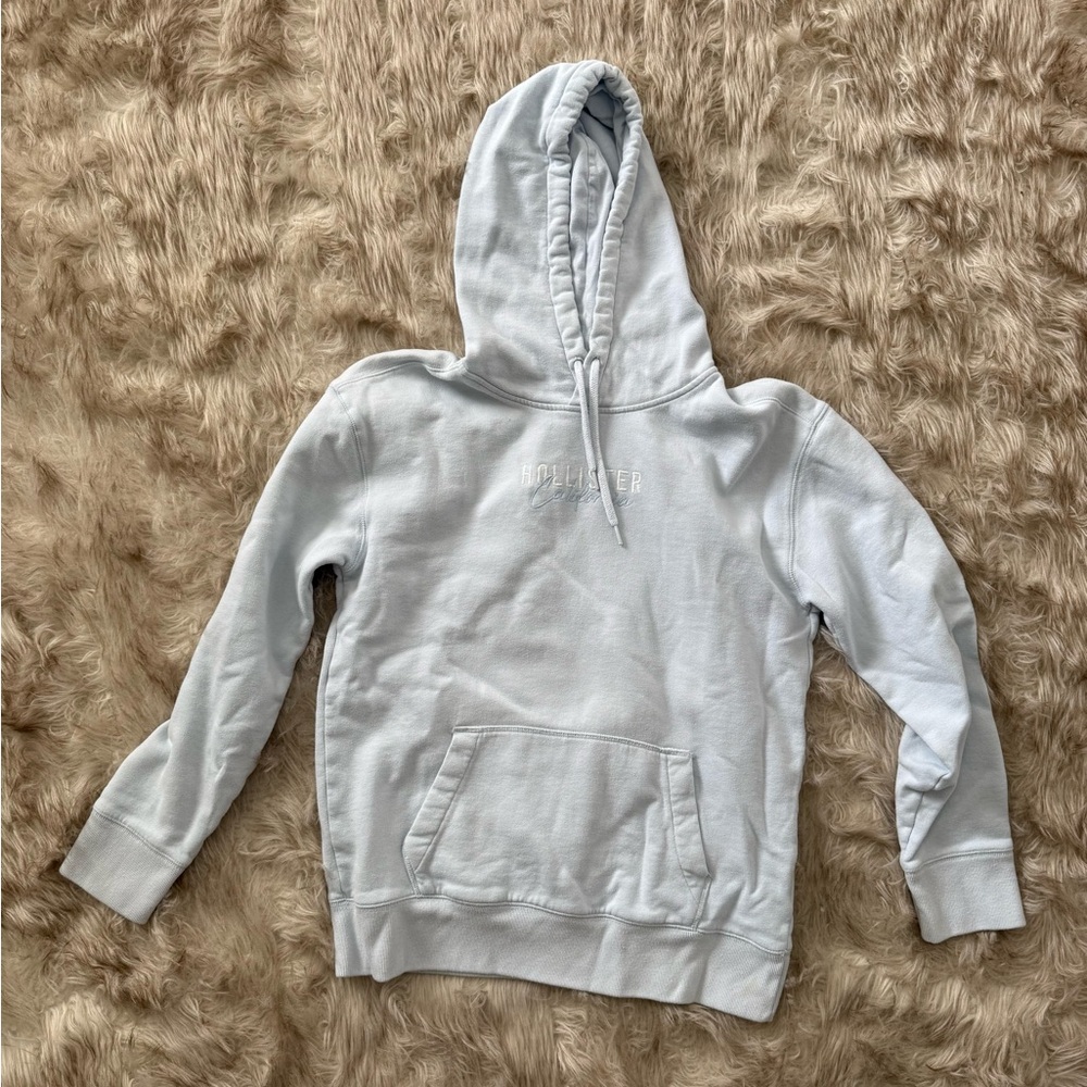 Hollister Men's Light Blue Hoodie Sweater